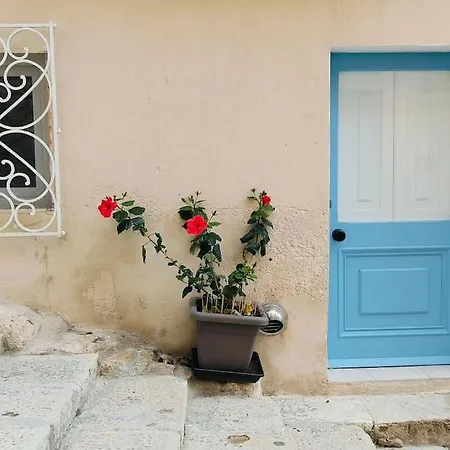 Charming Flat In *
