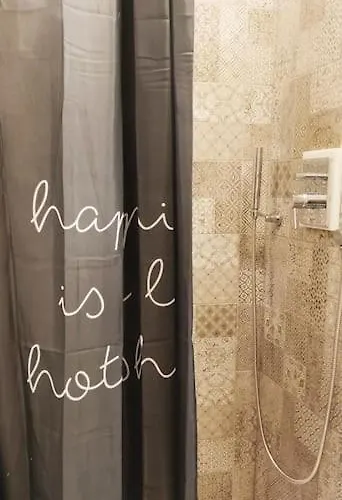 Charming And Authentic In Апартаменты